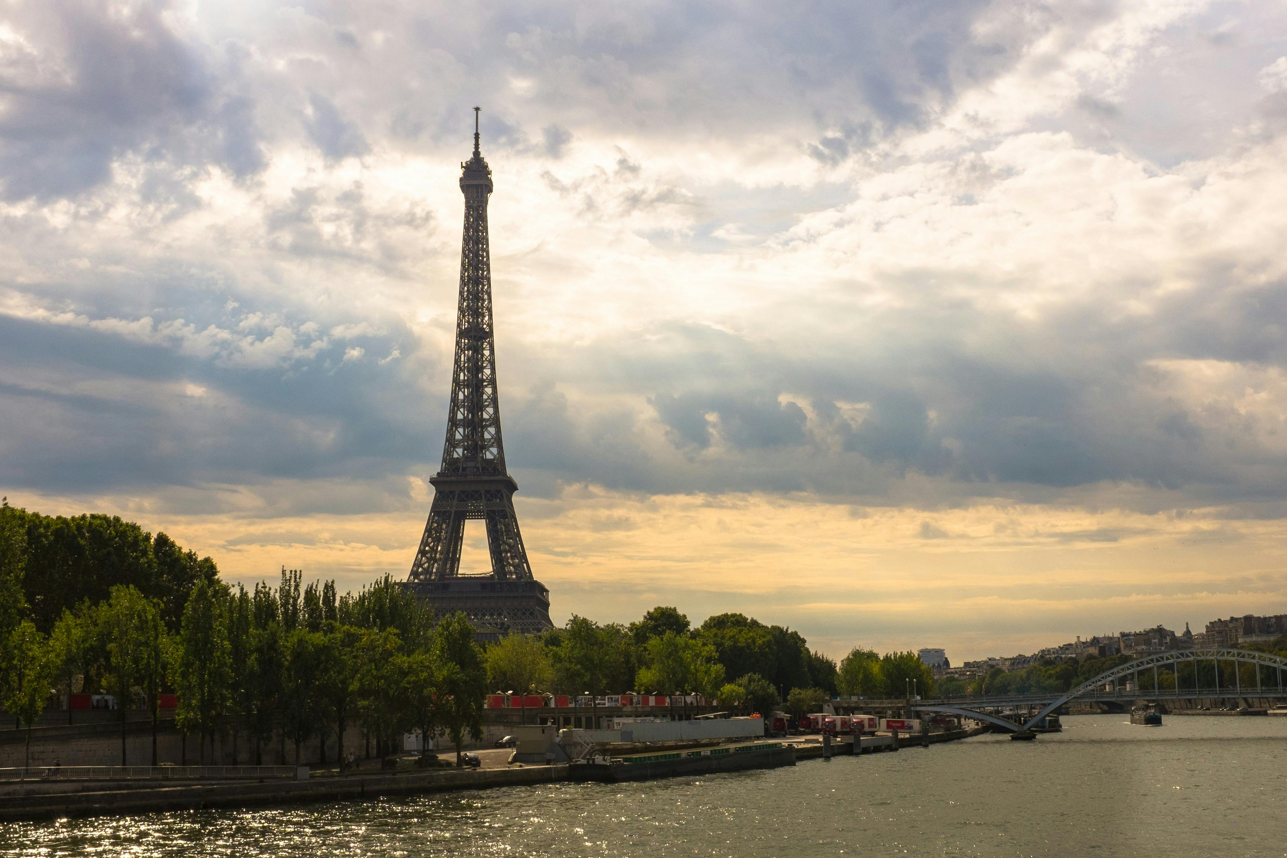 Créer une entreprise avec domiciliation à Paris : les étapes à suivre ...